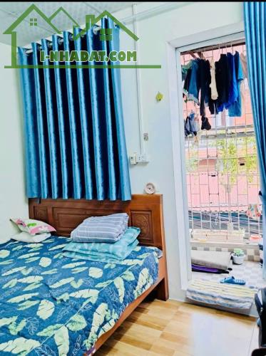 Nhà đẹp Phố Chiến Thắng, 40M x 2T, nở hậu, ô tô đỗ cửa, giá ngon 5 tỷ. - 1