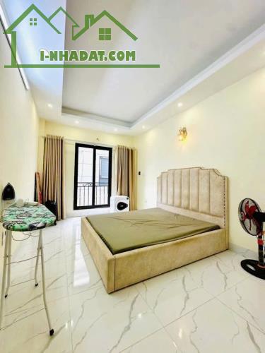 Bán nhà ngõ 206 Cổ Linh, Đối diện Aeon Long Biên. Ngõ Nông, Thoáng, Full nội thất. - 1