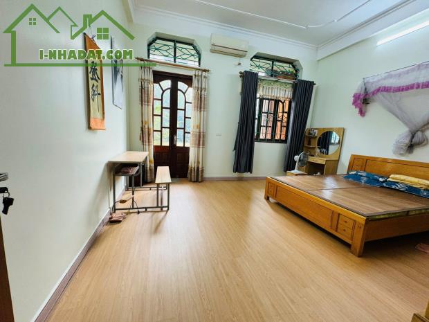 PHÂN LÔ 918 PHÚC ĐỒNG ÔTÔ TRÁNH - KINH DOANH - HAI THOÁNG TRƯỚC SAU - NHÀ ĐẸP CHẮC CHẮN. - 1