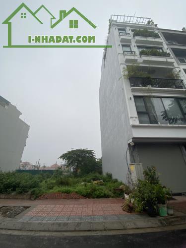 Bán Đất Tái Định Cư Ngọc Thụy Long Biên, DT: 62m2, sát công viên, giá 17 tỷ 800tr. - 3