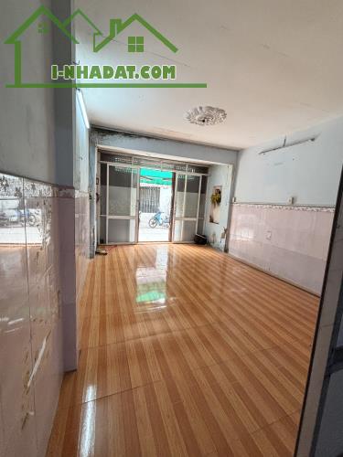 Bán Nhà Ngay Tỉnh Lộ 10- 2 TẦNG - 40m² - CHỈ 2.9 TỶ - BÌNH TÂN