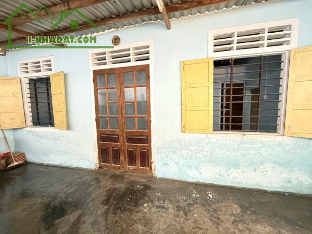 Chỉ 1,2x tỷ. Bán đất tặng nhà c4 đầy đủ công năng sát Cầu Nguyễn Hoàng - Kim Long ,TP - 1