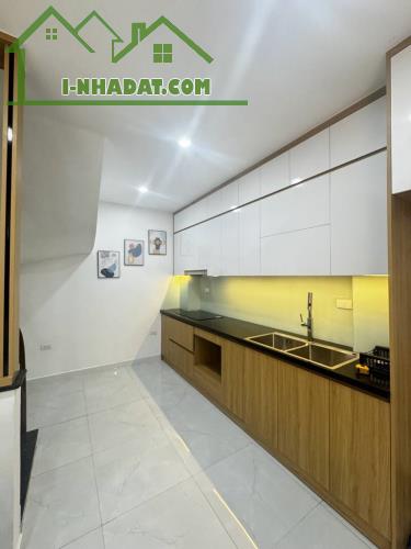 VIP - DƯỚI 1O TỈ CÓ NGAY 1 CĂN 5 TẦNG, MỚI Ở BỒ ĐỀ, LONG BIÊN - NỞ HẬU, Ô TÔ ĐỖ CỬA - 3