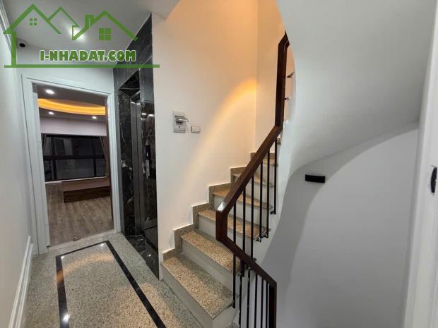 PHỐ LỤA-HÀ ĐÔNG-HÀNG XÓM GALAXY-38M2-5 TẦNG-THANG MÁY VI VU-2 BƯỚC RA Ô TÔ-CHỈ NHỈNH 7 TỶ