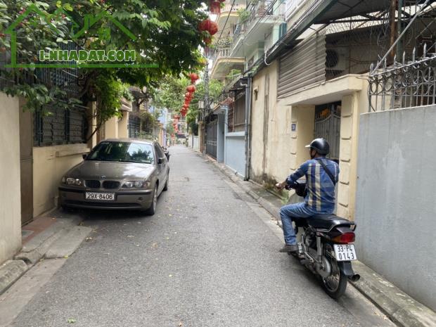 BÁN ĐẤT NGUYỄN SƠN -LONG BIÊN LÔ GÓC  TẶNG NHÀ 4 TẦNG  97m² - MT 7.2M  GIÁ CHỈ 18.3 TỶ