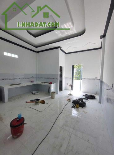 BÁN NHÀ CẤP 4 MỚI ĐẸP, 115m2 FULL THỔ CƯ, ĐƯỜNG 823D ĐỨC HÒA ĐÔNG - 1