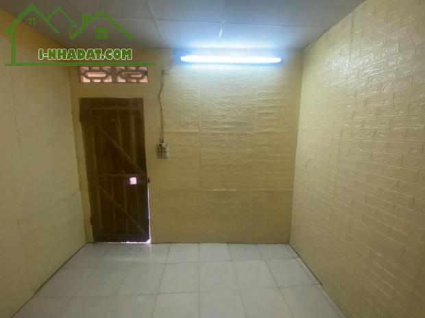 Cho thuê phòng trọ giá rẻ ngõ 13 Lĩnh Nam gần chợ Mai Động giá chỉ 1.1 triệu/ tháng - 2