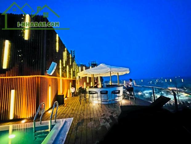 BÁN KHÁCH SẠN CAO CẤP 10 TẦNG – 243M² – VỊ TRÍ VÀNG TRẦN BẠCH ĐẰNG – SÁT BIỂN MỸ KHÊ