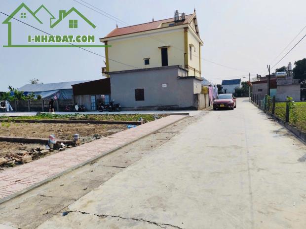 CHÍNH CHỦ CẦN BÁN GẤP 2  LÔ ĐẤT NỀN VEN BIỂN QUẤT LÂM,  SỔ ĐỎ TỪNG  LÔ, GIÁ HƠN 1 TỶ /LÔ