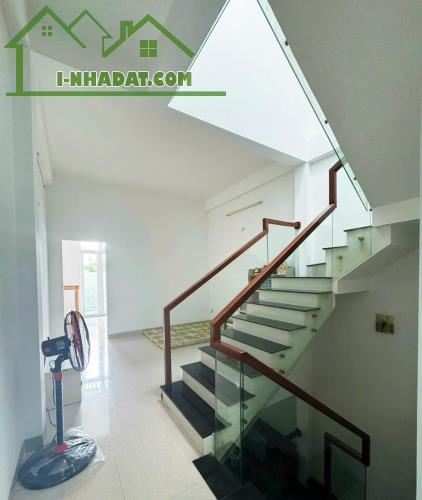 Chính chủ Bán nhà 3 tầng. Đường Cao Xuân Dục, quận Hải Châu. Đà Nẵng. LH 0905 277 522 - 1