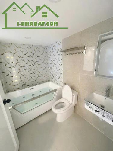 Nhà mới sang trọng làm Hotel Mặt tiền Âu Dương Lân P3Q8 - 3