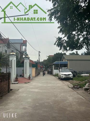 Đất mặt đường kinh doanh tại Phú Bến Thụy Hương phường Chương Mỹ