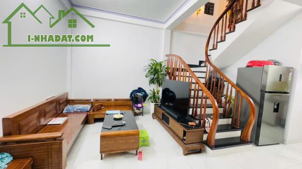 NHÀ PHÚ DIỄN 35M2 , NGÕ Ô TÔ 3.7TỶ, LH : 0987501656 - 2