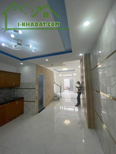 Định Cư Úc bán nhanh nhà đường Tân Hoá, Quận 11. Giá chỉ 2 tỷ 550. Hẻm 6m ô tô. - 2