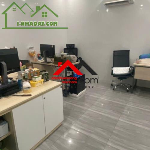 Cho Thuê Văn Phòng Lô Góc KDC Hiệp Thành 3 Thủ Dầu Một – Giá 20 Triệu/Tháng. Liên hệ: - 1