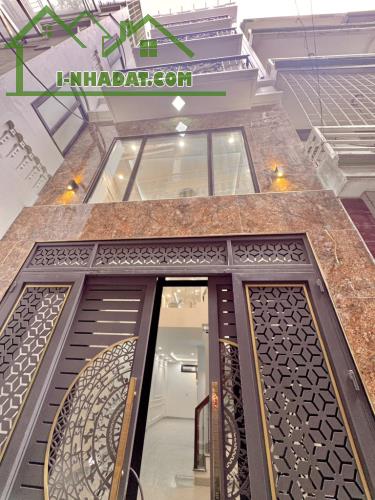 Nhà đẹp Thanh Xuân - Phân lô Quân Đội - Ô tô đỗ cửa - Hai thoáng trước sau - DT 50m² - Tha
