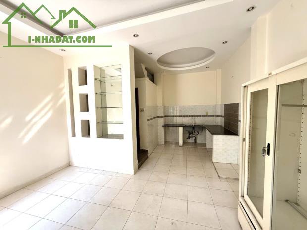 XÔ VIẾT NGHỆ TĨNH - GIÁP QUẬN 1 - NHÀ ĐẸP 3 TẦNG - HẺM XE TẢI - CHỈ NHỈNH 4 TỶ - 1