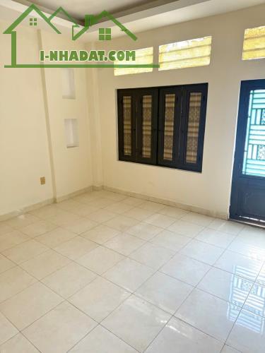 XÔ VIẾT NGHỆ TĨNH - GIÁP QUẬN 1 - NHÀ ĐẸP 3 TẦNG - HẺM XE TẢI - CHỈ NHỈNH 4 TỶ - 2