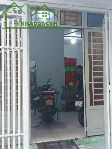 Bán nhà MT Nguyễn Lộ Trạch, Tân Phú- DT 148m2 (6.5x23m)_ Kinh doanh sầm uất