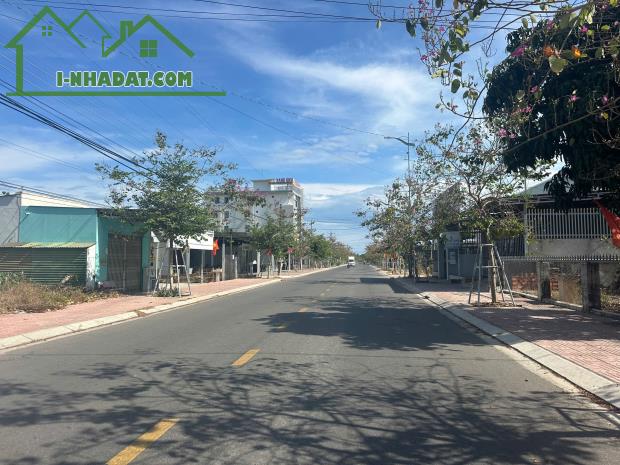 Bán đất thổ cư mặt tiền Nguyễn Du, thị xã LaGi giá rẻ gần biển cam bình - 3