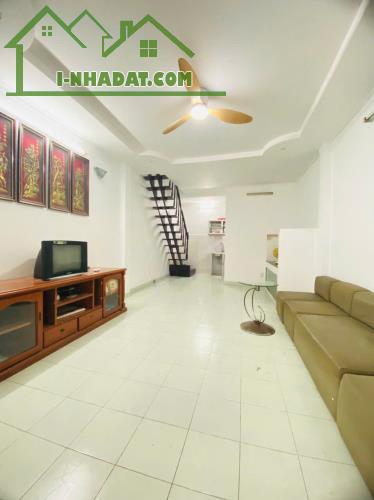 NHÀ HẺM XE TẢI 6M THÔNG – Ô TÔ NGỦ TRONG NHÀ – NƠ TRANG LONG - CHỈ 5.X TỶ - 1