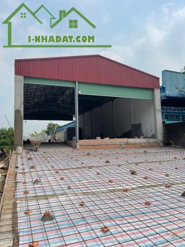 Cần bán kho xưởng 1000m2 mới xây đường Nguyễn Đình Kiên,huyện Bình Chánh