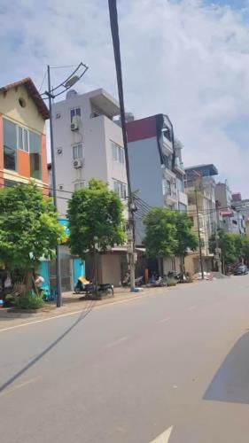 MẢNH ĐẤT VÀNG TỨ LIÊN TT TÂY HỒ KD GARA Ô TÔ 80M, MT 5M 8 TỶ 3