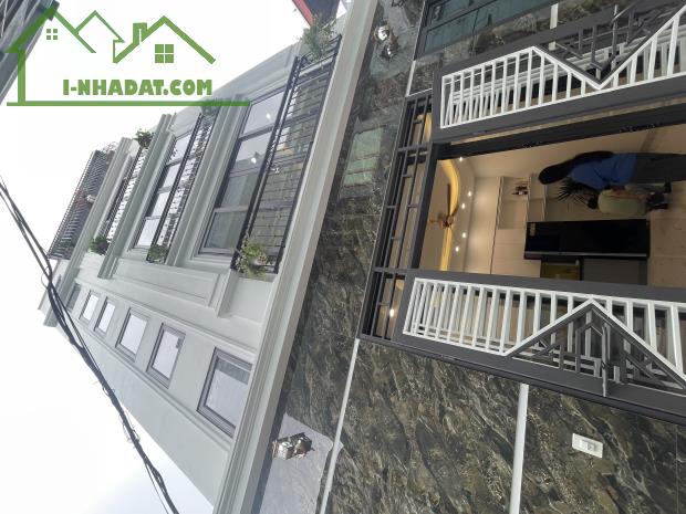 Mỗ Lao Bề Thế 40m 5t thang máy,mt6.2m,gần phố,trước nhà rộng, an sinh đỉnh
