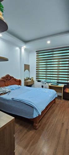 Bán nhà riêng Hoàng Đạo Thành, 30m2, 6T, mặt tiền 5,2m, ngõ ô tô đỗ cửa, thang máy, ngõ 4m - 1