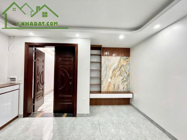 💎 Bán nhà 4 tầng Phố Lụa Vạn Phúc – 40m², 4PN – Giá hời