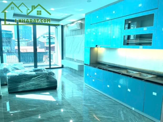 HIẾM- Ô TÔ 7 CHỖ NGU TRONG NHÀ-KÍNH KOONG- THÁNG MÁY- TRẦN KHÁT CHÂN-40mx 6 CHỈ HƠN 10 TỶ.