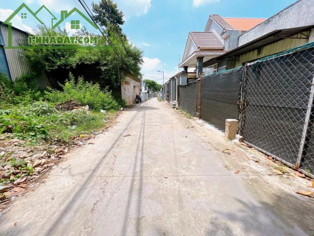 Bán nhà xưởng 810m2 gần vòng xoay Võ Nguyên Giáp, Bình Minh, Trảng Bom, giá 6 tỷ 500. - 1