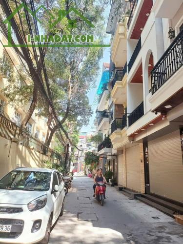 Bán nhà phố Lê Đại Hành lô góc siêu đẹp - 1