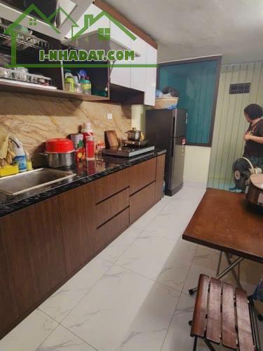 LÔ GÓC - Ô TÔ THÔNG – THANG MÁY-KINH DOANH- FULL NỘI -GIÁ HỢP LÝ.