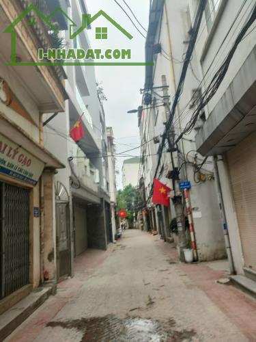 NHÀ ĐẸP - GIÁ TỐT - Vị Trí Đắc Địa Tại Phường Đông Ngạc, Quận Bắc Từ Liêm, Thành phố Hà