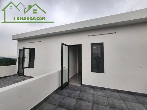 THANG MÁY - OTO VÀO NHÀ - SÁT CẦU VĨNH TUY - 3
