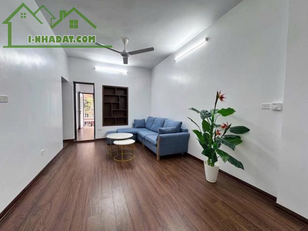 💥💥Bán Tập thể Nghĩa Tân, ngõ 120 Hoàng Quốc Việt, giá 3.98 Tỷ