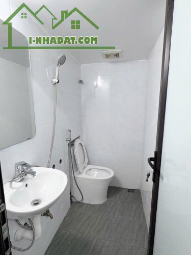 💥💥Bán Tập thể Nghĩa Tân, ngõ 120 Hoàng Quốc Việt, giá 3.98 Tỷ - 3