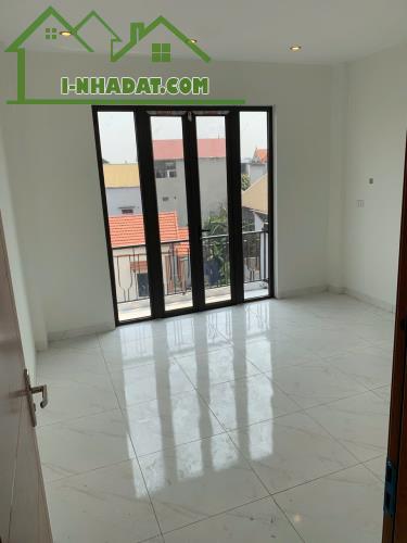 Bán nhà DT 48m2*4T full nội thất. Gần Ql6 - ĐH Thể Dục Thể Thao ô tô đỗ cửa ngõ thông 3m. - 2