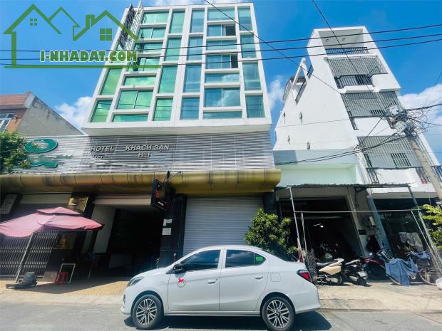 BÁN KHÁCH SẠN 7 TẦNG CÓ THANG MÁY, MẶT TIỀN ĐƯỜNG 12M SÁT LÊ VĂN KHƯƠNG QUẬN 12 - GẦN - 1