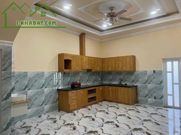CẦN BÁN NHÀ 1 TRỆT 2 LẦU – ĐƯỜNG NHỰA RỘNG 13M CÓ VỈA HÈ - 3