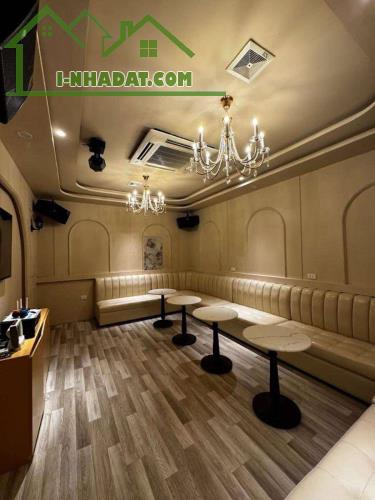 Mặt phố Linh Lang - Tòa VP 6 tầng - Thang máy - 3 thoáng - Sổ vuông. - 1