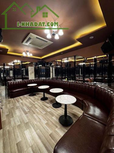 Mặt phố Linh Lang - Tòa VP 6 tầng - Thang máy - 3 thoáng - Sổ vuông. - 2
