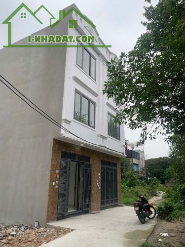 🚖🚖🏘️ Siêu Phẩm Ngay Thị Trấn Phường Phụng Châu. Ô Tô Tránh Nhau Thoải Mái - 5p Ra Phố