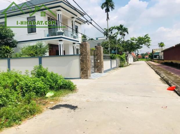 Chính chủ Cần bán lô đất hơn 151 m2 lô góc tại cạnh trường Kim Liên  - TT Phú Thái giá rẻ,