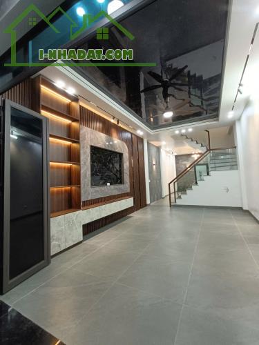 BÁN NHÀ SIÊU ĐẸP 4.45 TỶ 3 TẦNG 72M2 CÓ SÂN Ô TÔ KHU ĐỒNG QUÝT - 1