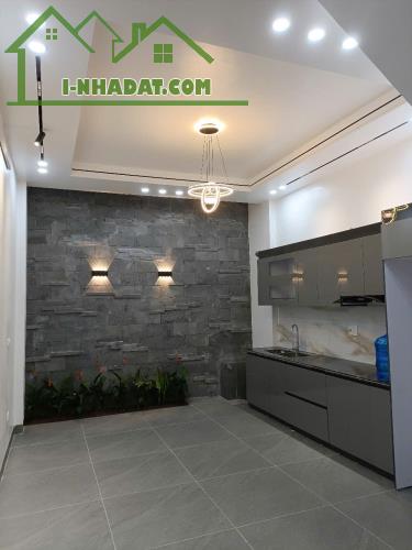 BÁN NHÀ SIÊU ĐẸP 4.45 TỶ 3 TẦNG 72M2 CÓ SÂN Ô TÔ KHU ĐỒNG QUÝT - 3