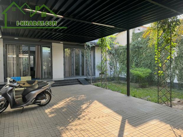 BIỆT THỰ SIÊU ĐẸP MẶT TIỀN ĐƯỜNG HIỆP THÀNH 06, QUẬN 12 GIÁ CỰC TỐT