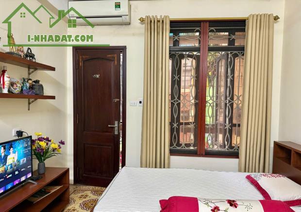 Cho thuê căn hộ khu tập thể 6A Chương Dương, Hoàn Kiếm 80m, 2 ngủ, đủ đồ giá 12tr - 1