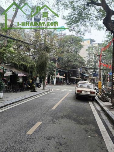 BÁN NHÀ MẶT PHỐ TRÚC BẠCH - LÔ GÓC 2 MẶT TIỀN - VIEW HỒ - KINH DOANH SẦM UẤT - 130M²